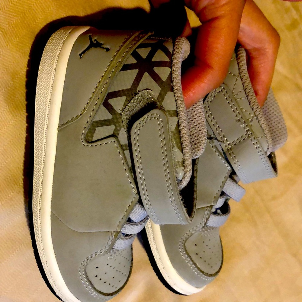 Jordan sneakers for kids used maybe once